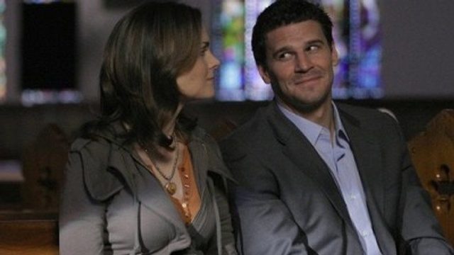 Bones S02E09