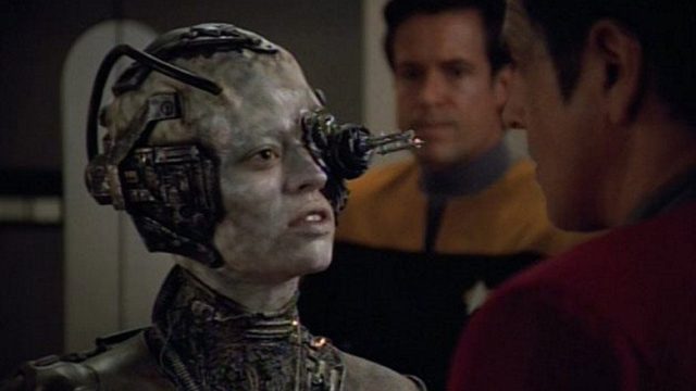 Star Trek: Voyager S04E01