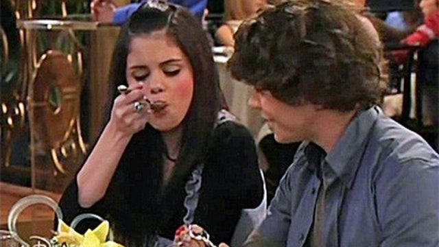 Los Hechiceros de Waverly Place S01E03