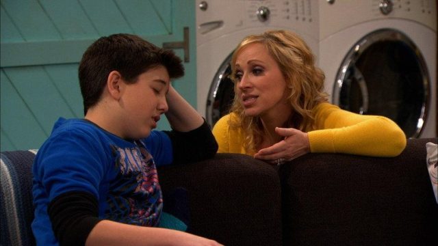 ¡Buena suerte Charlie! S02E11