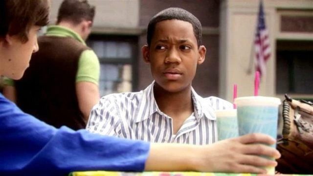 Todos Odian a Chris S04E22