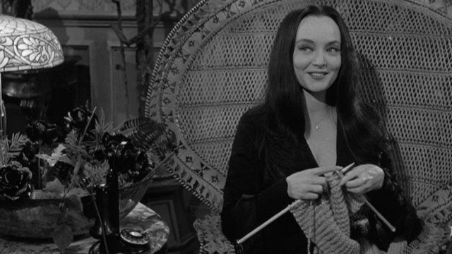 Los locos Addams S01E01