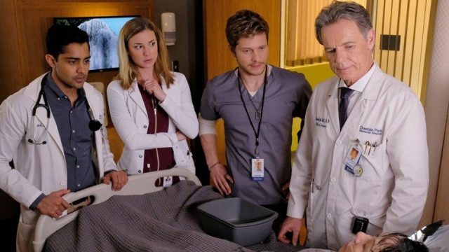 The Resident S01E01