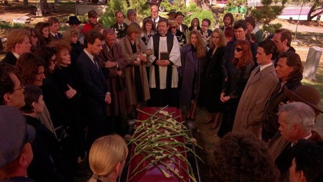 Twin Peaks S01E04