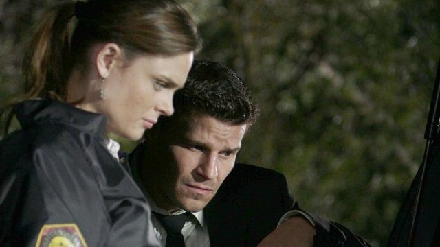 Bones S01E07