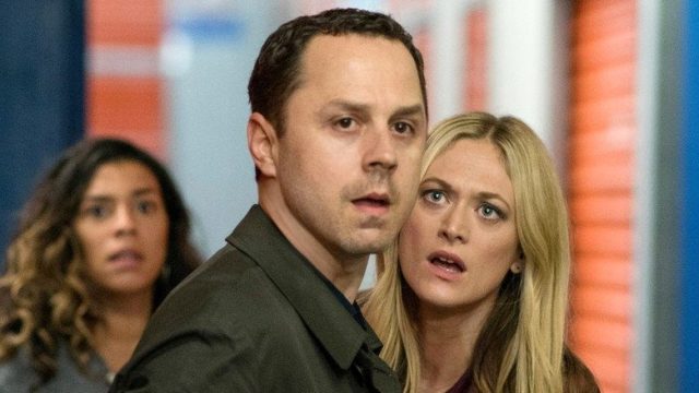 Sneaky Pete S02E10