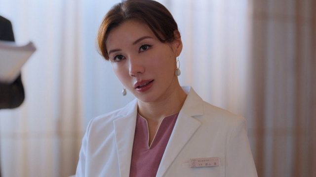 Belleza plástica S01E01