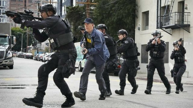S.W.A.T. S06E21