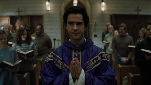 Misa de medianoche S01E03
