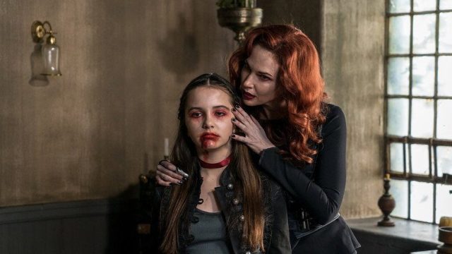 Van Helsing S02E01