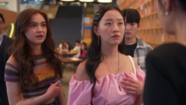 Besos, Kitty S01E07