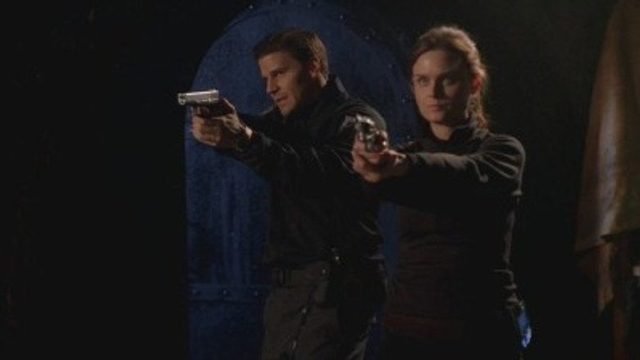 Bones S01E16