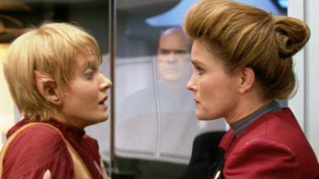 Star Trek: Voyager S02E04