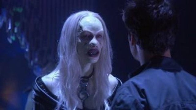 Stargate Atlantis S02E10