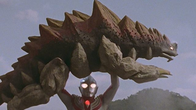 Ultraman Tiga S01E02