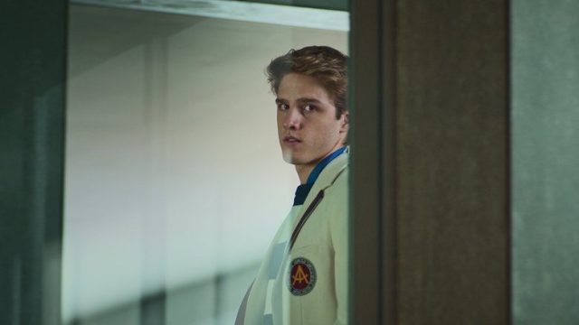Élite S08E01