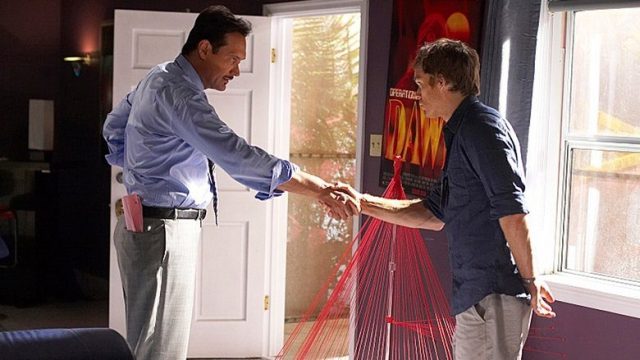 Dexter S03E01