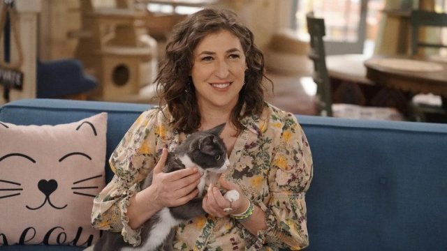 Call Me Kat S02E18