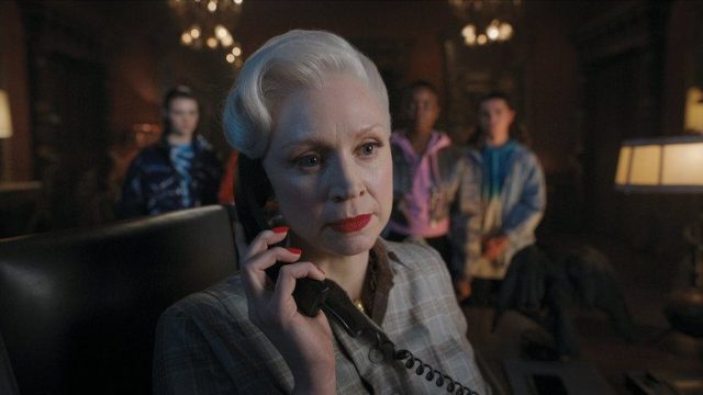 Merlina S01E08