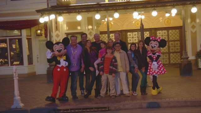 Una Familia Moderna S00E27
