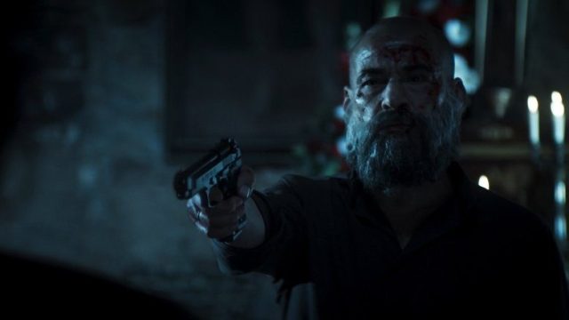 30 monedas S01E01