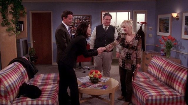 Friends S10E09