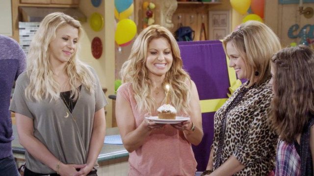Fuller House S02E10