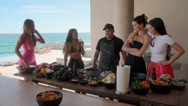 The Kardashians S04E01