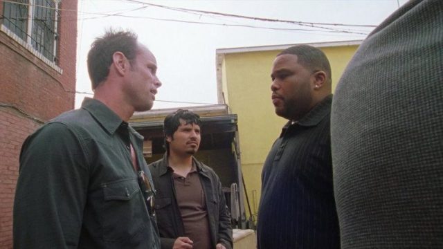 El Escudo S04E05