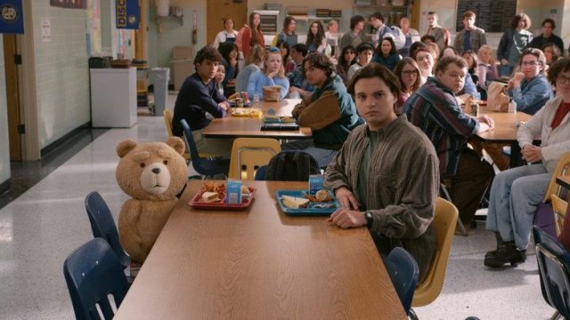 Ted: La serie S02E01