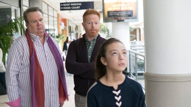 Una Familia Moderna S09E18