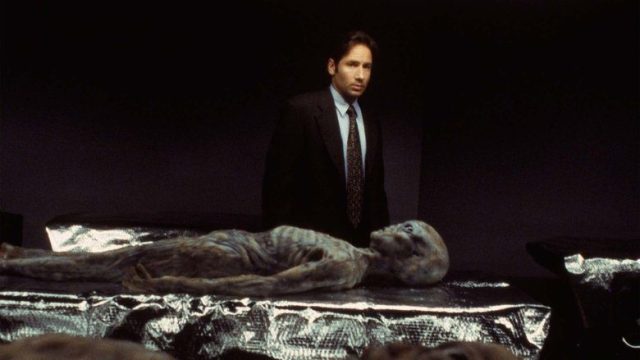Los Expedientes Secretos X S05E01