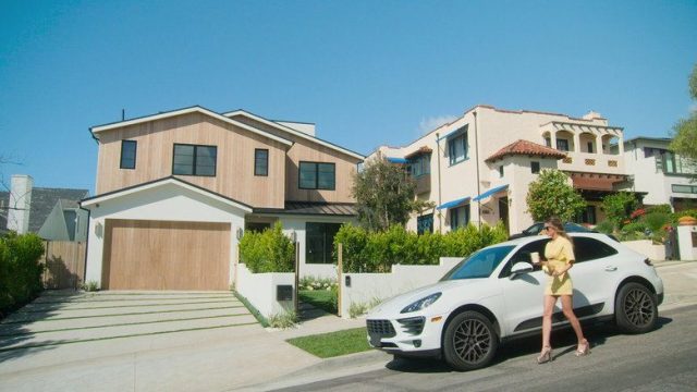 Selling Sunset S08E11