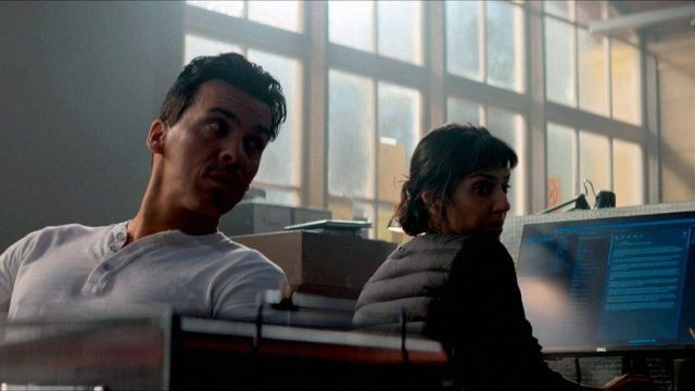 París bajo fuego S01E02