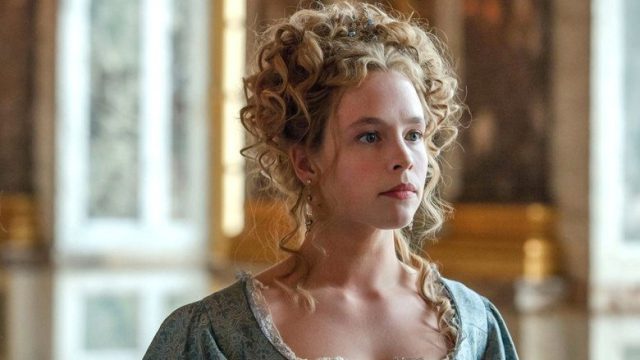Versailles S03E01