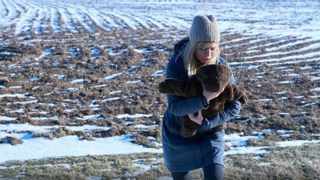 Between S02E03