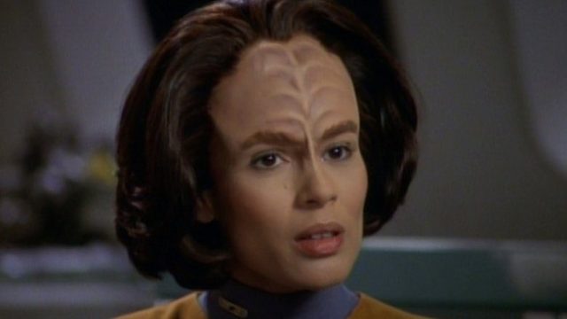 Star Trek: Voyager S01E02
