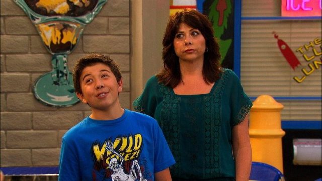 ¡Buena suerte Charlie! S02E26