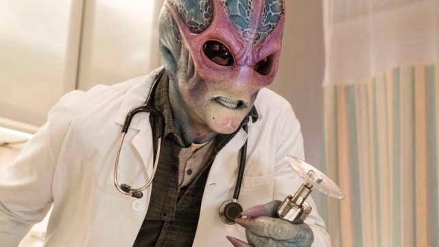 Resident Alien S01E02