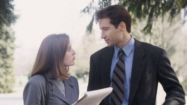 Los Expedientes Secretos X S01E01