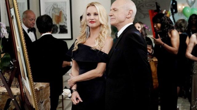 Dinastía S02E10