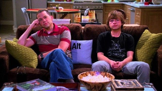Dos Hombres y Medio S09E11
