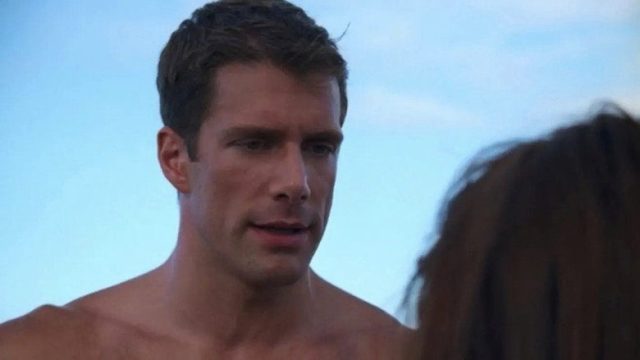 Baywatch: Guardianes de la Bahía S10E18