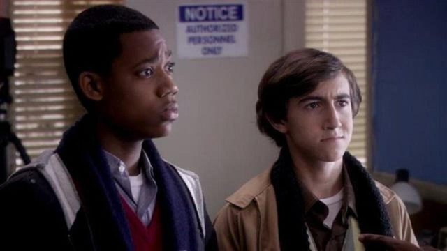 Todos Odian a Chris S04E13