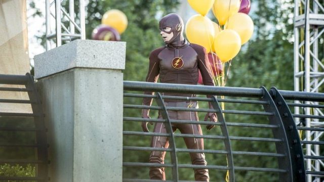 Flash S02E01