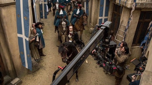 Versailles S00E24