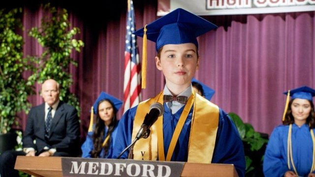 El Joven Sheldon S04E01