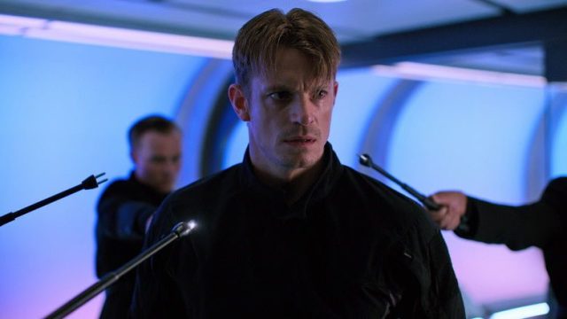 Carbono Alterado S01E10