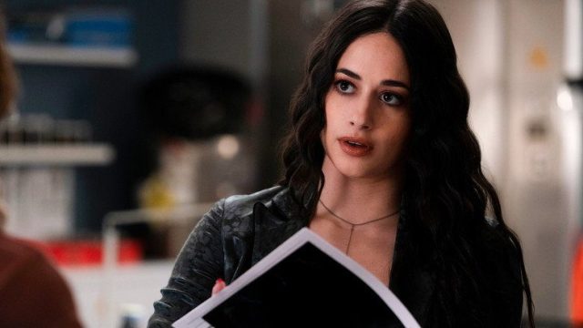 Roswell, Nuevo Mexico S04E01