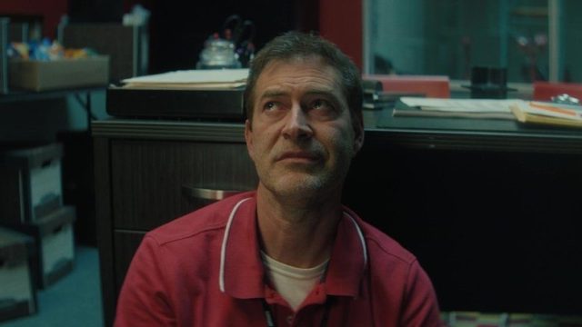 Una buena familia americana S01E03